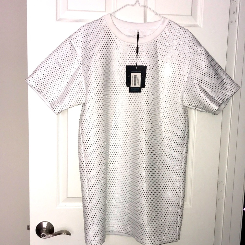 Cynthia Rowley Rhinestoned Tee Dress. White. Size M/L. Dry clean only.